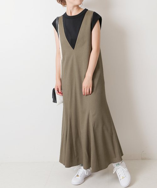 Spick & Span（スピックアンドスパン）の「Vネックフレアワンピース（ワンピース・レディース・ブラック/ベージュ/ブラウン・FREE）」の9枚目の写真