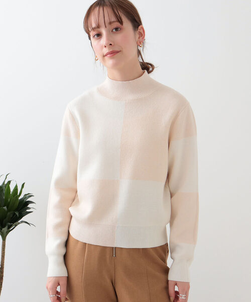 Ray BEAMS(レイビームス)の「Ray BEAMS / カラー ブロック ハイネック ニット(ニット/セーター・レディース・ブラック/ベージュ・ONE SIZE)」の14枚目の写真