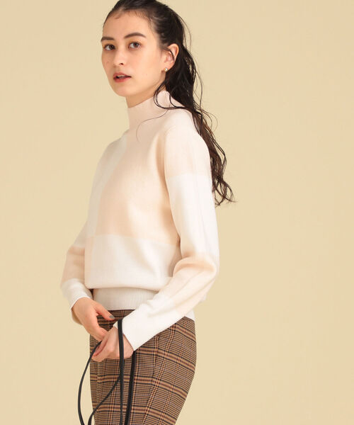 Ray BEAMS(レイビームス)の「Ray BEAMS / カラー ブロック ハイネック ニット(ニット/セーター・レディース・ブラック/ベージュ・ONE SIZE)」の17枚目の写真