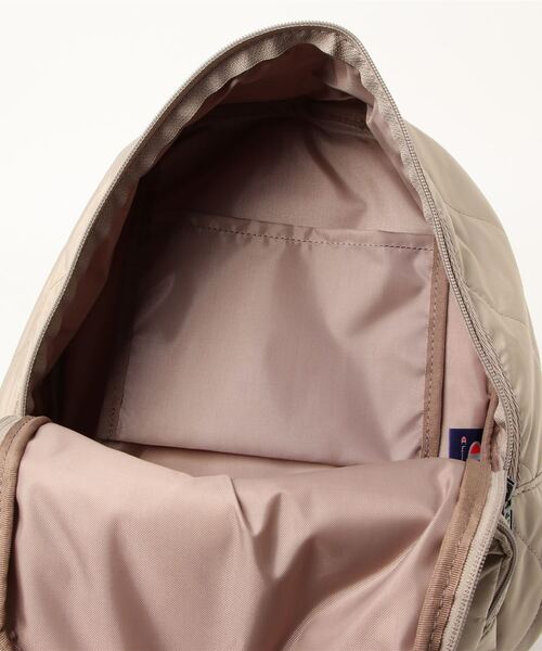Champion（チャンピオン）の「チャンピオン　ヒプラー　キルティング　リュックサック　63505（バックパック/リュック・レディース・ベージュ/ブラック/カーキ・FREE）」の5枚目の写真