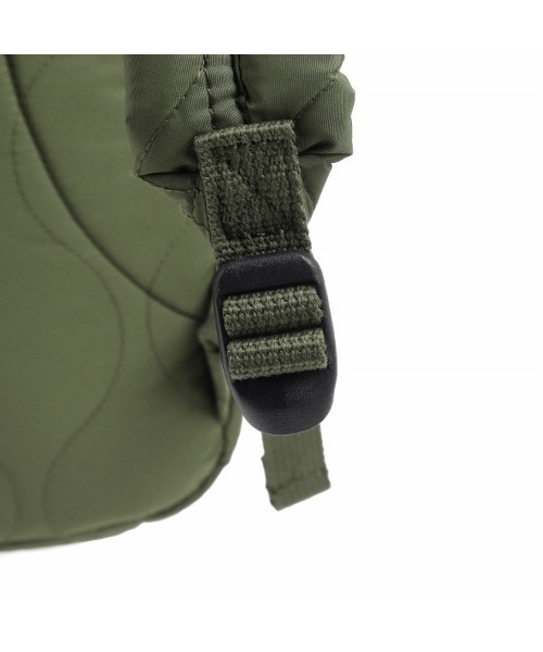 Champion（チャンピオン）の「チャンピオン　ヒプラー　キルティング　リュックサック　63505（バックパック/リュック・レディース・ベージュ/ブラック/カーキ・FREE）」の13枚目の写真