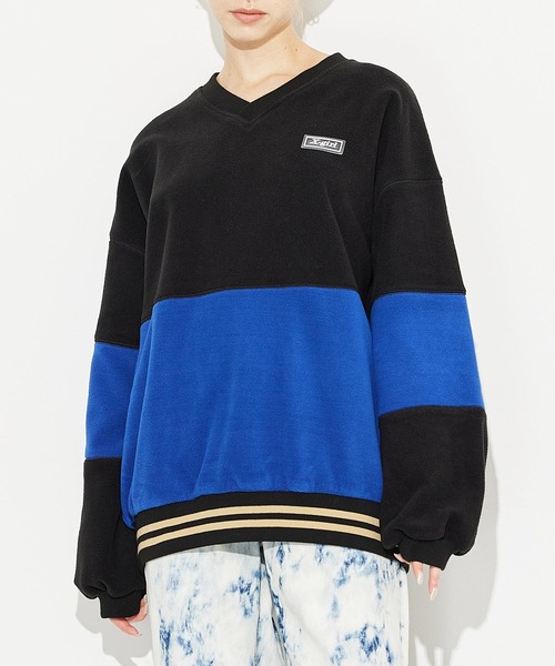 X-girl（エックスガール）の「BICOLOR FLEECE TOP（スウェット・レディース・ホワイト/ブラック/ベージュ・S/M）」の3枚目の写真