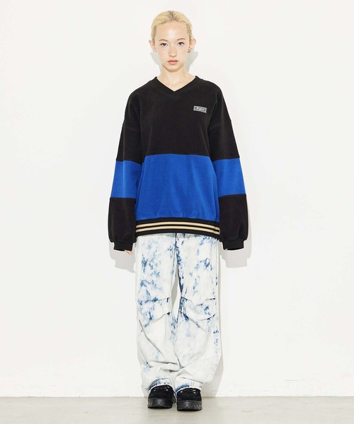 X-girl（エックスガール）の「BICOLOR FLEECE TOP（スウェット・レディース・ホワイト/ブラック/ベージュ・S/M）」の14枚目の写真