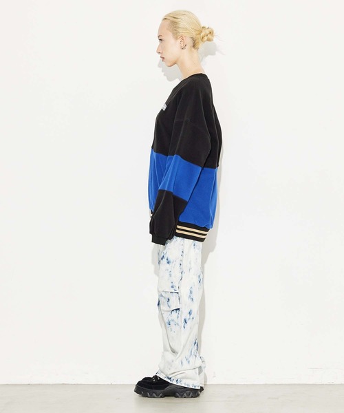 X-girl（エックスガール）の「BICOLOR FLEECE TOP（スウェット・レディース・ホワイト/ブラック/ベージュ・S/M）」の13枚目の写真