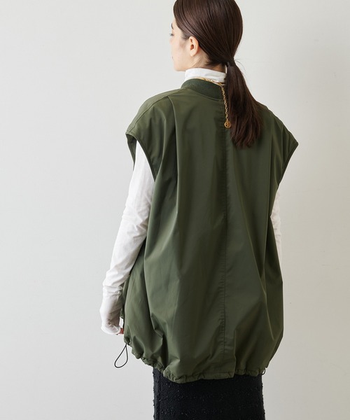 Whim Gazette（ウィムガゼット）の「＜ZOZO限定＞【THE PAUSE】MA-1ベスト（MA-1・レディース・カーキ/ブラック・FREE）」の11枚目の写真