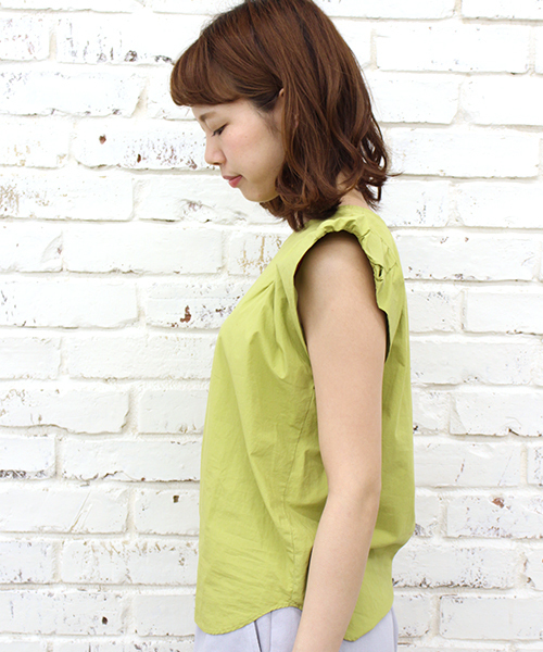 Kastane（カスタネ）の「【Kastane】袖ギャザーブラウス（シャツ/ブラウス・レディース・ホワイト/ライム/ネイビー/ピンク・FREE）」の9枚目の写真