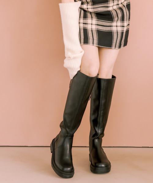 OLIVE des OLIVE（オリーブデオリーブ）の「バックレースアップロングブーツ（ブーツ・レディース・ブラック/ダークブラウン・SMALL/MEDIUM/LARGE）」の14枚目の写真