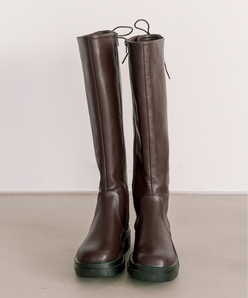 OLIVE des OLIVE（オリーブデオリーブ）の「バックレースアップロングブーツ（ブーツ・レディース・ブラック/ダークブラウン・SMALL/MEDIUM/LARGE）」の15枚目の写真