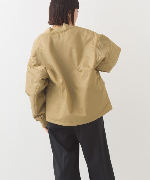 OMNES（オムネス）の「ナイロンツイルMA-1ブルゾン（ブルゾン・レディース・ブラック/ベージュ・FREE）」の10枚目の写真