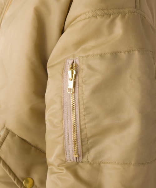OMNES（オムネス）の「ナイロンツイルMA-1ブルゾン（ブルゾン・レディース・ブラック/ベージュ・FREE）」の18枚目の写真