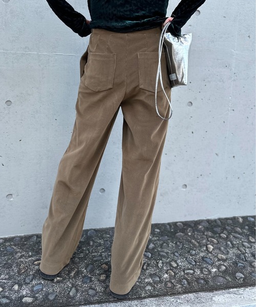 mi via loca(ミヴィアロカ)の「コーデュロイワイドパンツ(その他パンツ・レディース・オレンジ/ブラウン/カーキブラウン・FREE)」の10枚目の写真
