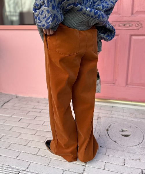 mi via loca(ミヴィアロカ)の「コーデュロイワイドパンツ(その他パンツ・レディース・オレンジ/ブラウン/カーキブラウン・FREE)」の18枚目の写真