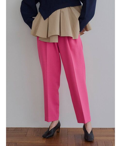ELENDEEK(エレンディーク)の「クレープハイウエストパンツ(その他パンツ・レディース・ブラック/ライトグレー/ピンク・01/02)」の3枚目の写真