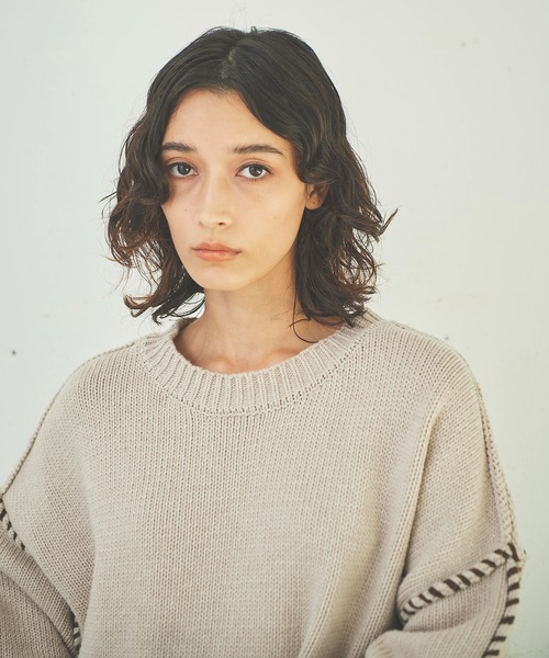 OUTERSUNSET(アウターサンセット)の「hand stitch volume sleeve knit(ニット/セーター・レディース・ベージュ/ネイビー・FREE)」の22枚目の写真