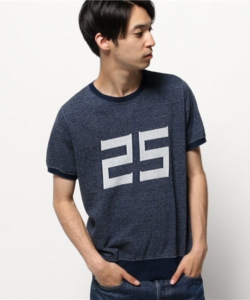 BEAMS PLUS（ビームスプラス）の「REMI RELIEF×BEAMS PLUS / 別注 インディゴ ジャガード Tee（ニット/セーター・メンズ・ホワイト/チャコールグレー/インディゴブルー・MEDIUM/LARGE/SMALL/X-LARGE）」の3枚目の写真