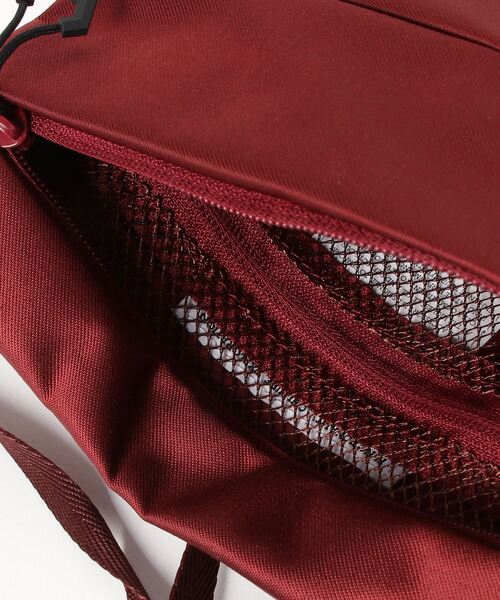 F/CE. (エフシーイー)の「F/CE. SATIN SACOCHE M / エフシーイー サテン サコッシュM(ショルダーバッグ・メンズ・ブラック/ワイン/キャメル・FREE)」の21枚目の写真