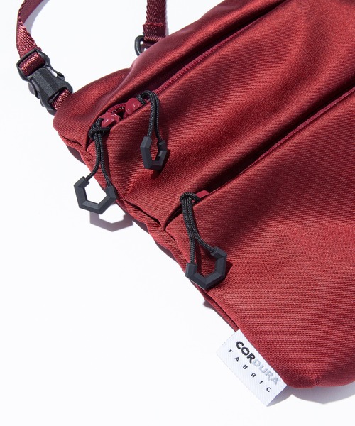 F/CE. (エフシーイー)の「F/CE. SATIN SACOCHE M / エフシーイー サテン サコッシュM(ショルダーバッグ・メンズ・ブラック/ワイン/キャメル・FREE)」の12枚目の写真