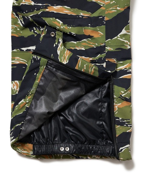 CRIMIE（クライミー）の「XD-CORE 3LAYER BIB PANTS（カーゴパンツ