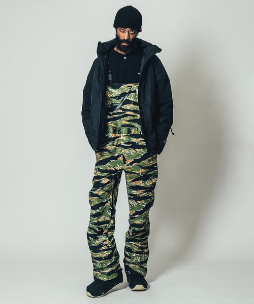 CRIMIE（クライミー）の「XD-CORE 3LAYER BIB PANTS（カーゴパンツ