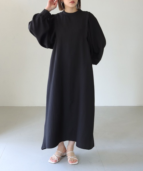 vingtrois(バントロア)の「【vingtrois】ボリュームスリーブロングフレアワンピース(ワンピース・レディース・ブラック/オフホワイト・M)」の11枚目の写真