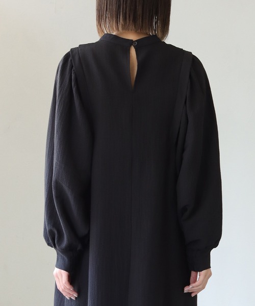 vingtrois(バントロア)の「【vingtrois】ボリュームスリーブロングフレアワンピース(ワンピース・レディース・ブラック/オフホワイト・M)」の16枚目の写真