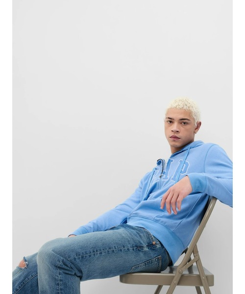 GAP(ギャップ)の「GAPアーチロゴ フレンチテリーフルジップパーカー(ユニセックス)(パーカー・メンズ・ブラック/ブルー/グレー/ホワイト/ベージュ/ネイビー・XS/S/M/L/XL)」の8枚目の写真