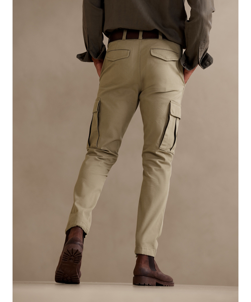 Banana Republic(バナナリパブリック)の「トラベラー カーゴパンツ(カーゴパンツ・メンズ・ベージュ/グリーン/ホワイト・28/29/30/31/32/33/34)」の5枚目の写真