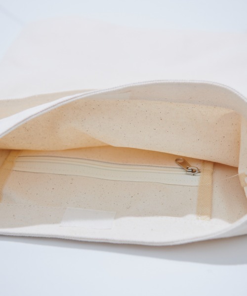 Libra Cue（リブラ キュー）の「【A4サイズ収納可】ワンショルダーキャンバストート（ショルダーバッグ・レディース・レッド/ネイビー/アイボリー・FREE）」の8枚目の写真