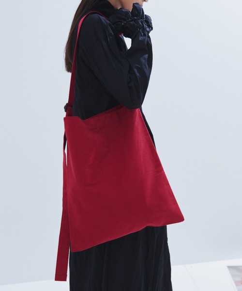 Libra Cue（リブラ キュー）の「【A4サイズ収納可】ワンショルダーキャンバストート（ショルダーバッグ・レディース・レッド/ネイビー/アイボリー・FREE）」の22枚目の写真