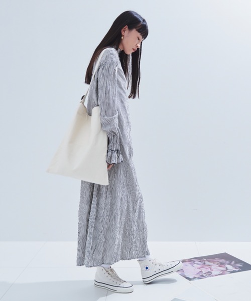 Libra Cue（リブラ キュー）の「【A4サイズ収納可】ワンショルダーキャンバストート（ショルダーバッグ・レディース・レッド/ネイビー/アイボリー・FREE）」の5枚目の写真