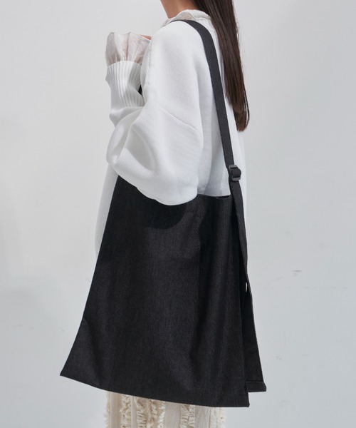 Libra Cue（リブラ キュー）の「【A4サイズ収納可】ワンショルダーキャンバストート（ショルダーバッグ・レディース・レッド/ネイビー/アイボリー・FREE）」の14枚目の写真