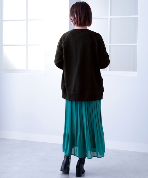 BELLUNA PLUS（ベルーナ）の「ボタンデザインクルーネックカーディガン（カーディガン/ボレロ・レディース・イエロー/レッド/ブラック/グリーン・MEDIUM/LARGE/X-LARGE）」の11枚目の写真