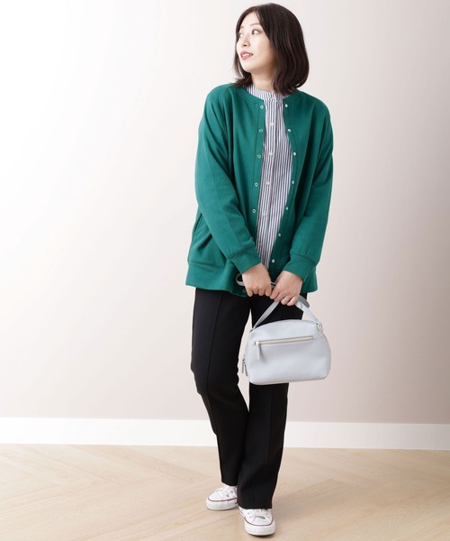 BELLUNA PLUS（ベルーナ）の「ボタンデザインクルーネックカーディガン（カーディガン/ボレロ・レディース・イエロー/レッド/ブラック/グリーン・MEDIUM/LARGE/X-LARGE）」の5枚目の写真