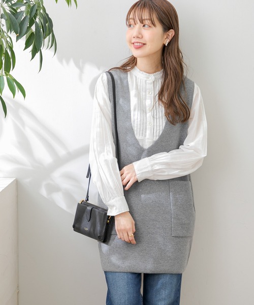 URBAN RESEARCH Sonny Label(アーバンリサーチサニーレーベル)の「ハーフミラノニットベスト(ベスト・レディース・グレー/ブラック/ライトベージュ・FREE)」の2枚目の写真