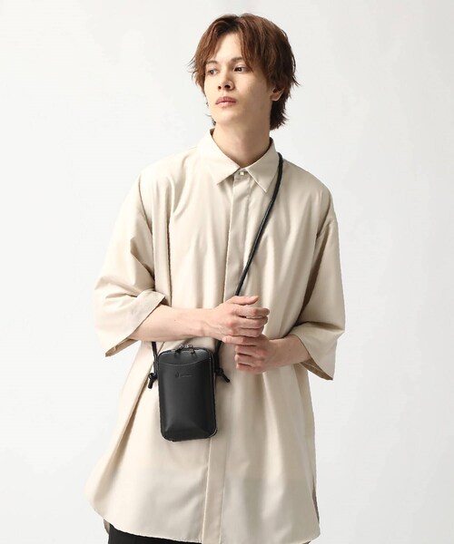 tk.TAKEO KIKUCHI（ティーケータケオキクチ）の「◆縦型ミニショルダーバッグ（ショルダーバッグ・メンズ・ブラック/ブラック系/ベージュ系/ブラック系3/シルバー系/モスグリーン系/ブラック系4/ベージュ系4/ネイビー系4/ブラック系5・00）」の12枚目の写真