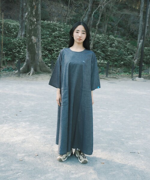 SHARE PARK(シェアパーク)の「【UVカット・撥水・ストレッチ】ストレッチデニムライト ワンピース(ワンピース・レディース・サックスブルー系/ネイビー系・MEDIUM/SMALL)」の20枚目の写真