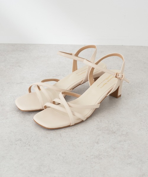 ORiental TRaffic(オリエンタルトラフィック)の「ORientalTRaffic ナローストラップサンダル(サンダル・レディース・ブラック/アイボリー/モカ・S/L/M)」の2枚目の写真