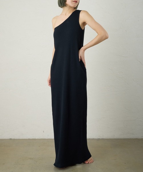 LOUNGEDRESS（ラウンジドレス）の「【earthy_/アーシー】リブワンショルタンクワンピース（ワンピース・レディース・ブラック/ベージュ・SMALL/MEDIUM）」の15枚目の写真