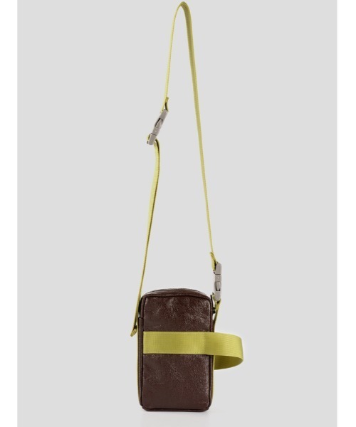 JNBY(ジェーエヌビーワイ)の「HOME LOB Adjustable-strap Crossbody Bag(ショルダーバッグ・レディース・ブラウン/ブラック/ブルー・ONE SIZE)」の9枚目の写真