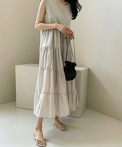 Doula Doula（ドゥーラドゥーラ）の「ノースリーブティアードギャザーワンピース（ワンピース・レディース・ネイビー/グレー/オフホワイト/ピンク・M/L）」の5枚目の写真
