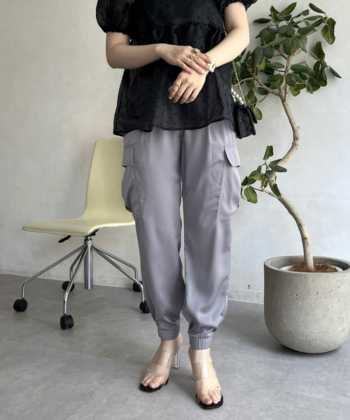 prose verse（プロズヴェール）の「サイドポケットサテンジョガーパンツ（カーゴパンツ・レディース・カーキ/グレー/ブラック・ﾌﾘ-）」の21枚目の写真