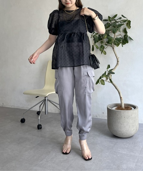 prose verse（プロズヴェール）の「サイドポケットサテンジョガーパンツ（カーゴパンツ・レディース・カーキ/グレー/ブラック・ﾌﾘ-）」の7枚目の写真