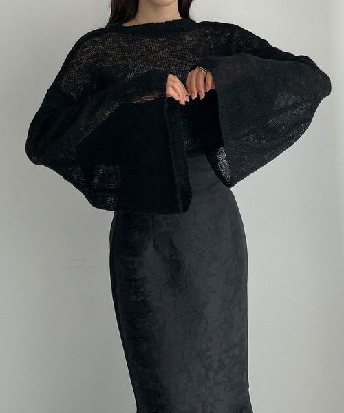 Louere（ルエレ）の「フラッフィーフレアスリーブニット（ニット