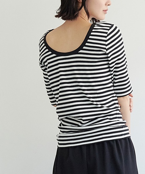 for/c（フォーシー）の「[新色追加]USAコットン前後2WAYバックシャンTシャツ【サスティナブル】（Tシャツ/カットソー・レディース・ホワイト/ブラック×ホワイト/ブラック/ライム/チャコールグレー/ネイビー/ライトブラウン/レッド・M/L/LL/S）」の4枚目の写真