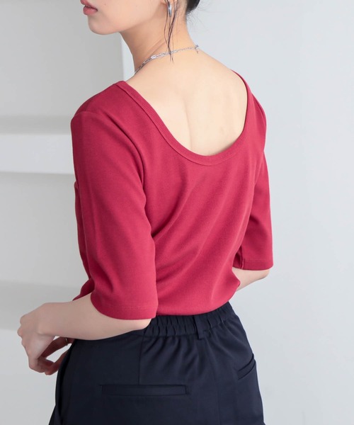 for/c（フォーシー）の「[新色追加]USAコットン前後2WAYバックシャンTシャツ【サスティナブル】（Tシャツ/カットソー・レディース・ホワイト/ブラック×ホワイト/ブラック/ライム/チャコールグレー/ネイビー/ライトブラウン/レッド・M/L/LL/S）」の8枚目の写真