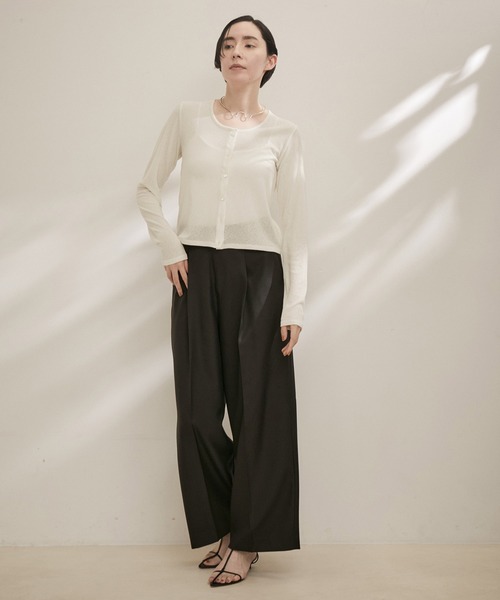 SALON adam et rope'(サロン アダム エ ロペ)の「KINANリブショートシアーカーディガン【洗える】(カーディガン/ボレロ・レディース・ブラック/オフホワイト/パープル・FREE)」の18枚目の写真