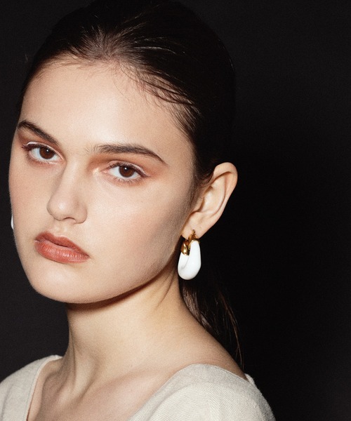 CENE(セネ)の「【CENE】セネ/カラークリアフープ(ピアス(両耳用)・レディース・グリーン/ホワイト/クリア・FREE)」の19枚目の写真