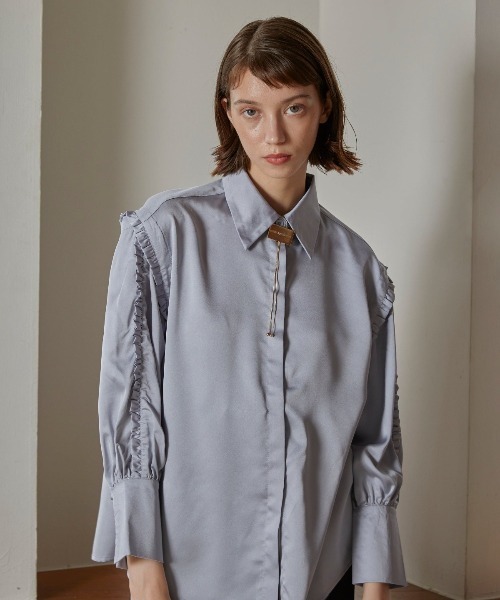 MIRO AMURETTE（ミロアミュレット）の「MIRO loop tie necklace/ループタイネックレス（ネックレス・レディース・ゴールド・FREE）」の2枚目の写真