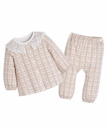 moimoln（モイモルン）の「【セットアップ】クラシックフラワートップス＆パンツ（ルームウェア/パジャマ・キッズ）」