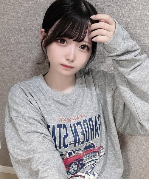 DEVICE(デバイス)の「【DEVICE×佐藤かれん】ルーズグラフィック CARプリント 裏毛 スウェット トレーナー(スウェット・レディース・グレー・FREE)」の17枚目の写真